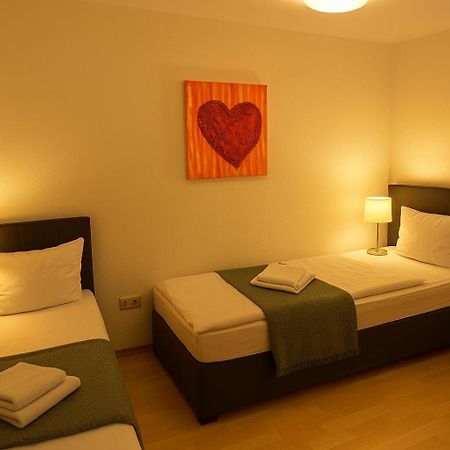 Sunnyhome Monteurwohnungen Und Apartments In Weiden Weiden in der Oberpfalz Ngoại thất bức ảnh